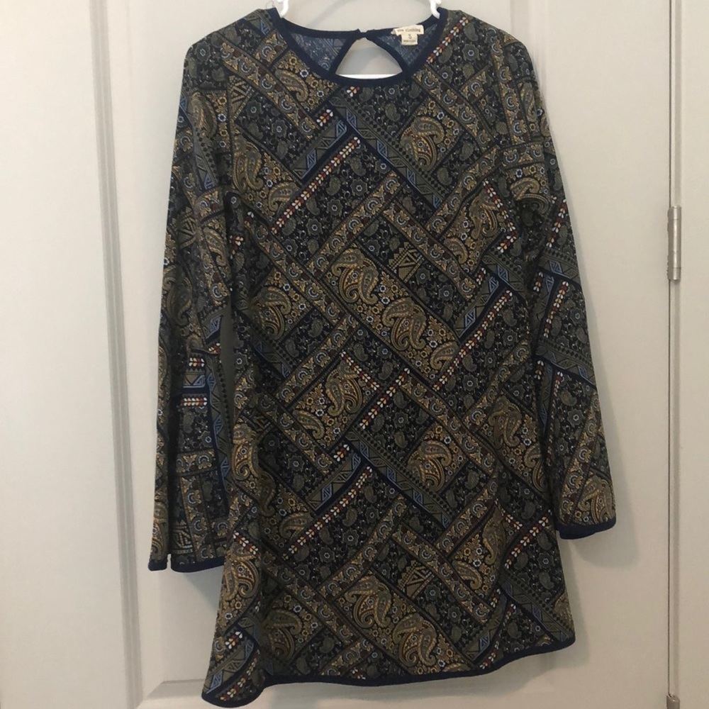 Small long bell sleeve navy dress